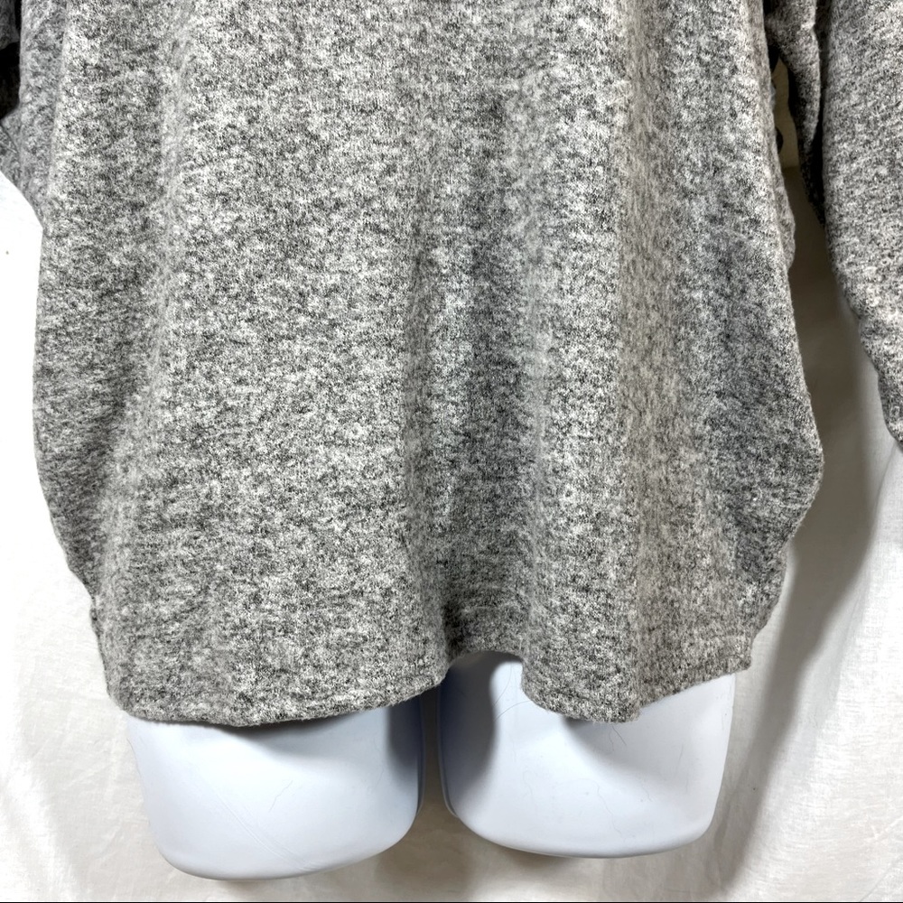 🆕 Anthropologie Gyft Soft & Cozy Hacci Knit Top with Dolman Sleeves, Size M - Picture 6 of 16